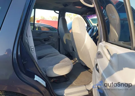 1999 Ford Expedition Eddie Bauer/Xlt z USA, uszkodzony, nr VIN 1FMRU1768XLA03521